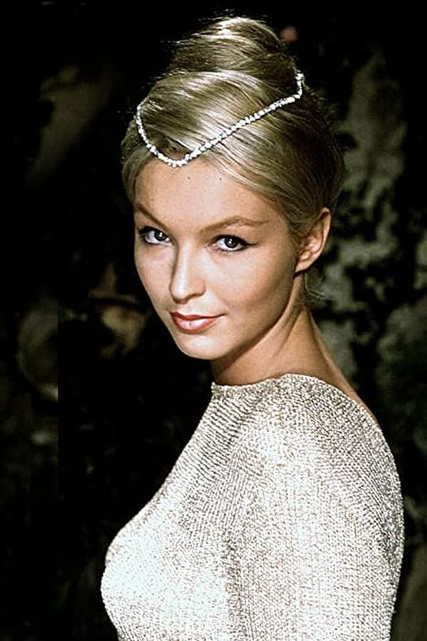 Теңіздегі әйелдердің жеке видеосы